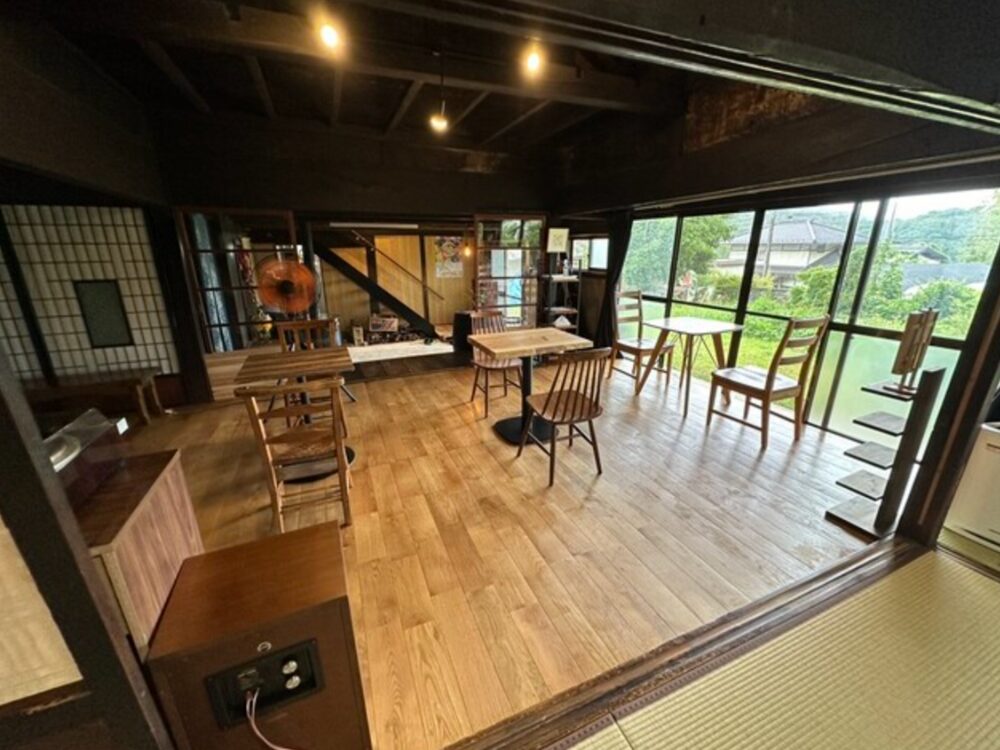 MUD CAFEの画像です