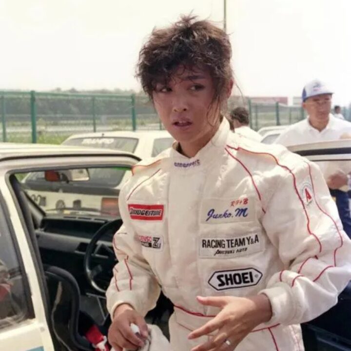 三原じゅん子さんの画像です