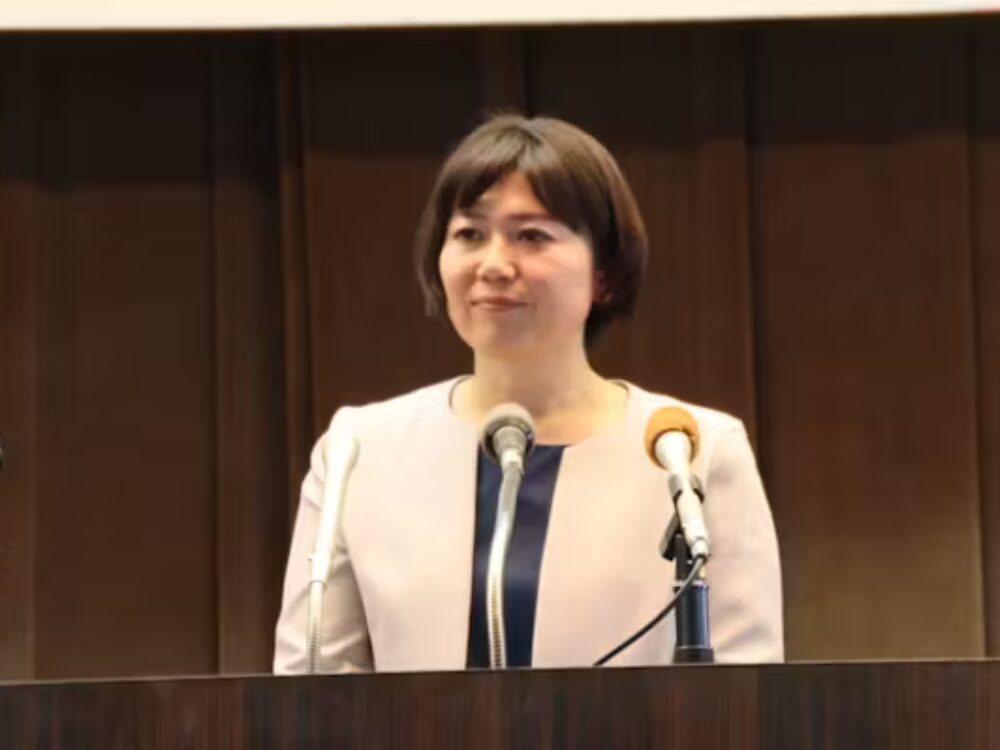 小川晶市長の画像です
