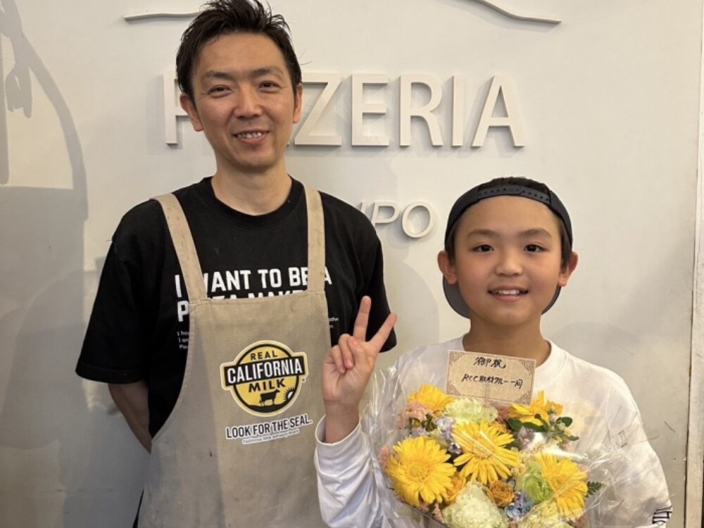 成本豊穂さんの画像です