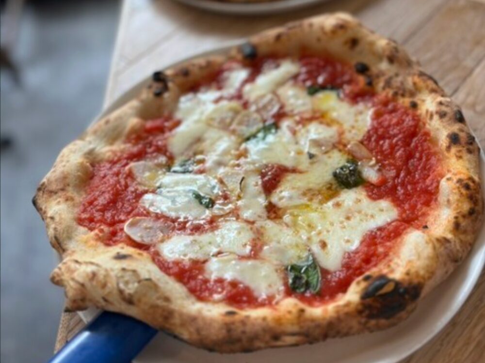 成本豊穂さんの画像です