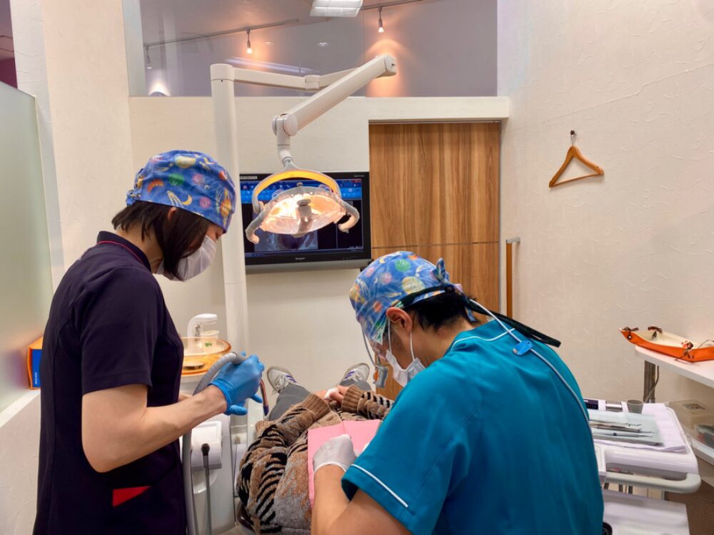 歯科医師・原田孝行氏の画像です