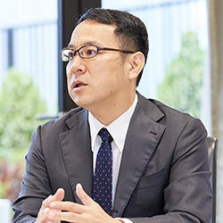 今井龍一教授の画像です