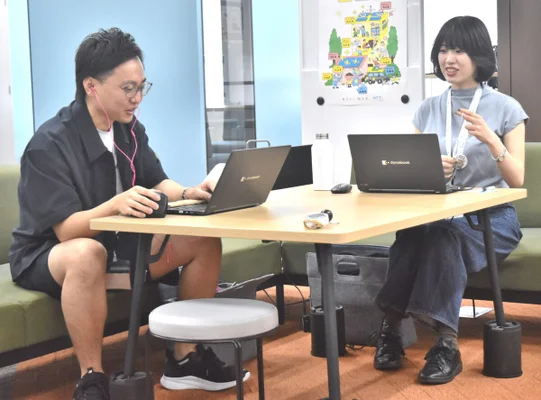 東京都庁Tシャツ＆ハーフパンツ勤務の画像です