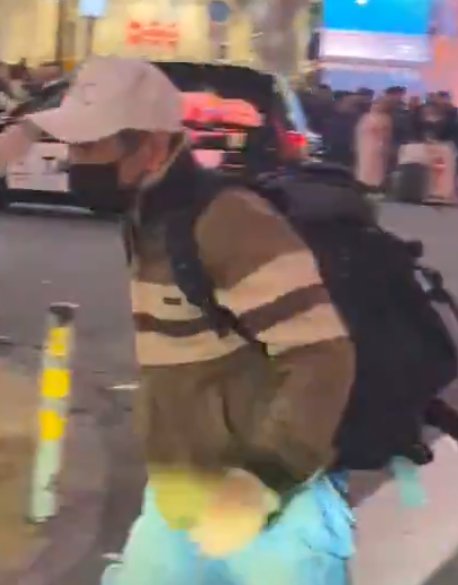 渋谷スクランブル交差点放火の画像です