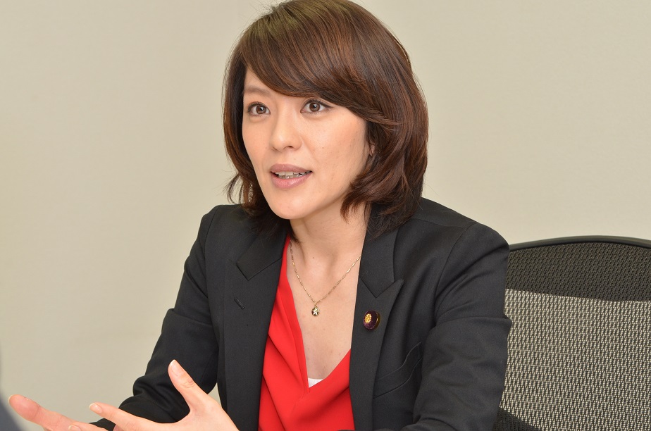 今井絵理子議員の画像です