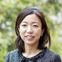小田裕香子教授の画像です
