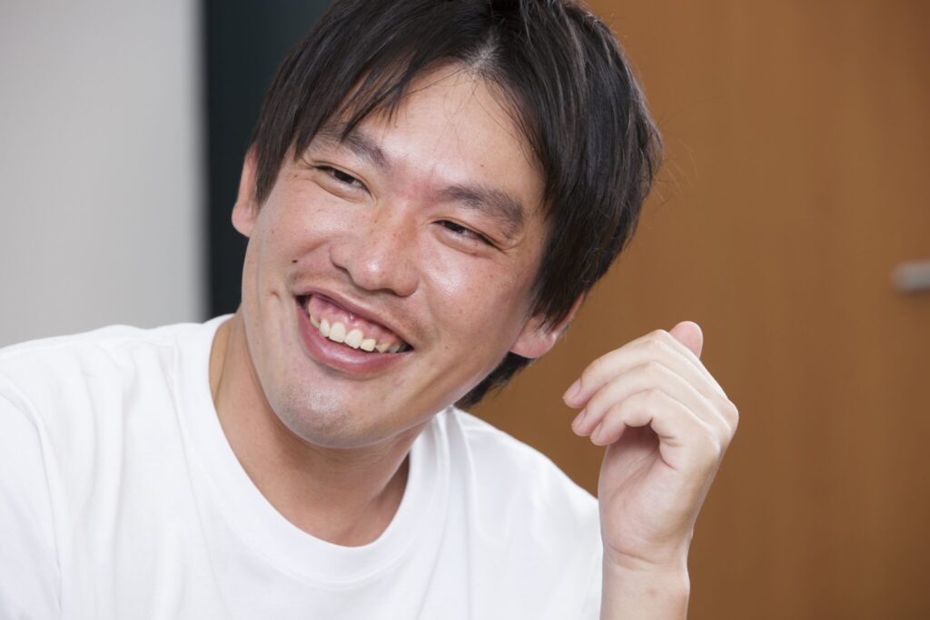 箕輪厚介氏