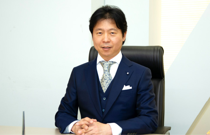 西村拓郎氏の画像です